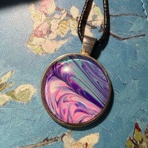 Vibrant Swirl Pendant Necklace